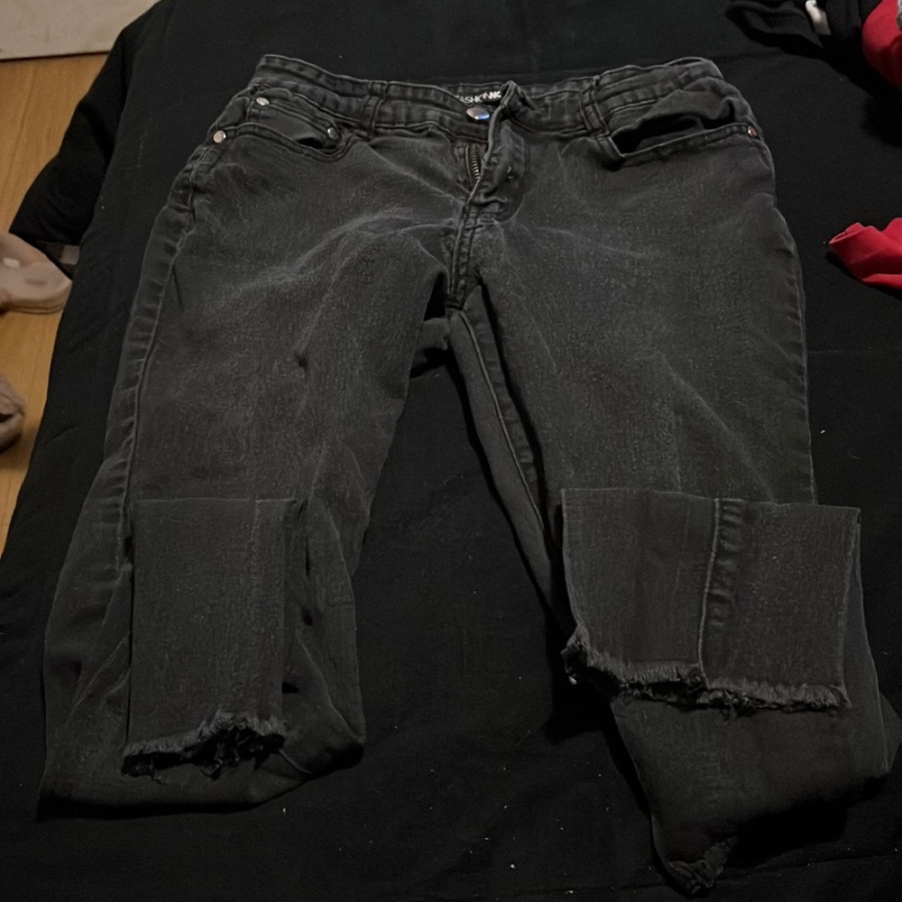 Black ripped jeans